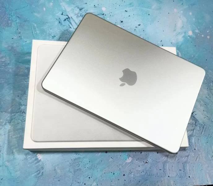 Pre-Owned Indian Apple Macbook Neo 13-inch Apple A18 Pro 8GB+256GB 3/100% Silver 14/03/2027 Hover